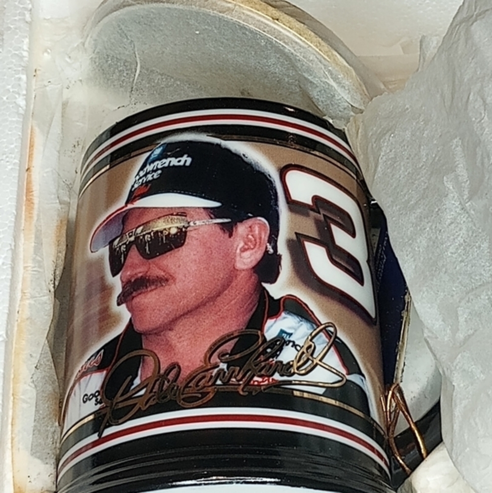 Dale Earnhardt‎ Collectors Tankard new with certificate